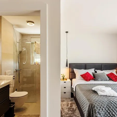 New Luxury Mons Aureus Split Villa *