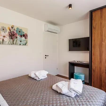 Villa New Luxury Mons Aureus Split *