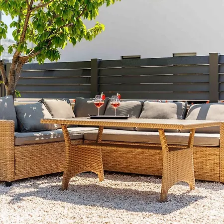 New Luxury Mons Aureus Split Gornje Sitno